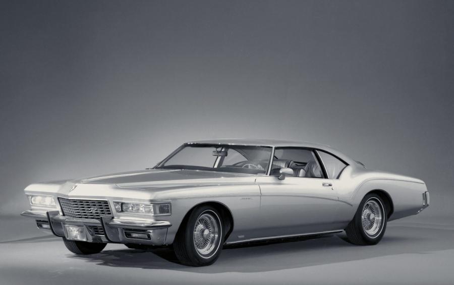  Buick Riviera Silver Arrow III Concept Car 1972 года  (фото 3 из 5)